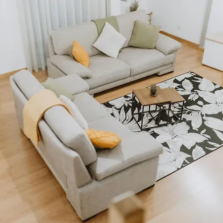 Apartment Ribeirinha *